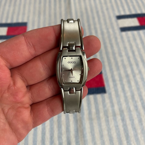 Vintage Gucci Quartz Stainless Steel Clasp strap Women’s Watch - Picture 1 of 7